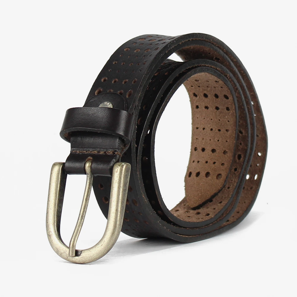Cintura da uomo forata in cuoio