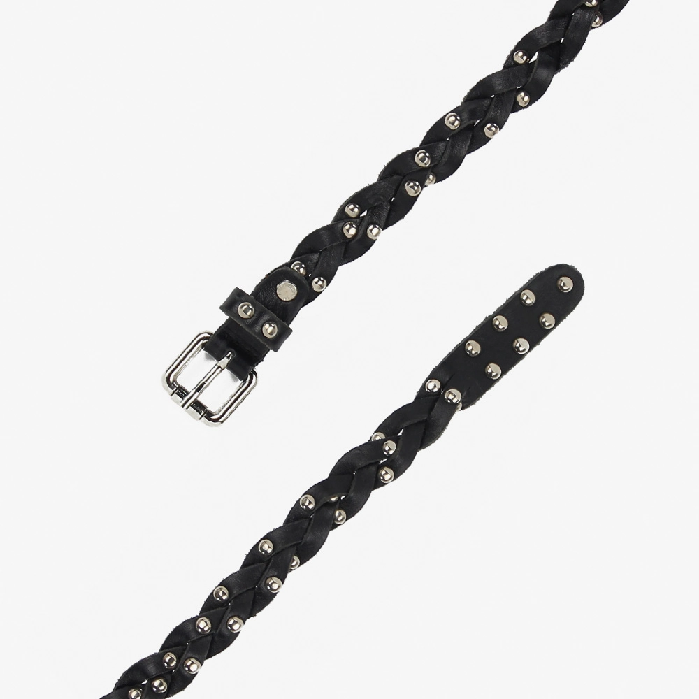 Cintura intrecciata con applicazione di borchie